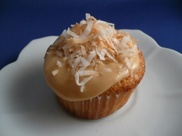 photo of coconut cupcake